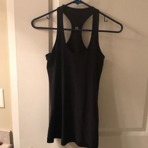 Black lulu tank